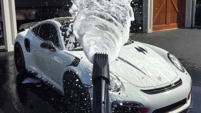 Bugün günlerden araba yıkama günü mü?