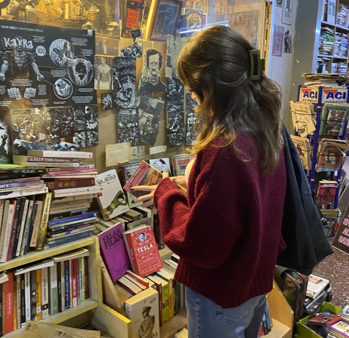 Yanındayken rol yapmanıza gerek kalmayan insanlar var mı?