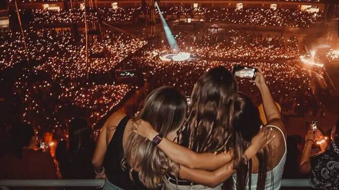 Telefonla çekim yapmak konser deneyimini bozuyor mu?