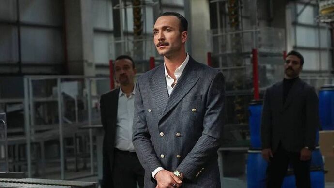 Eşref kekin babolisi Kadirin şoförünün takip isteğine dönsem spoiler alır mıyım?