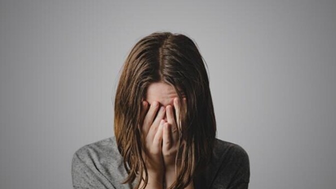 Seni ağlatmak kolay mı?