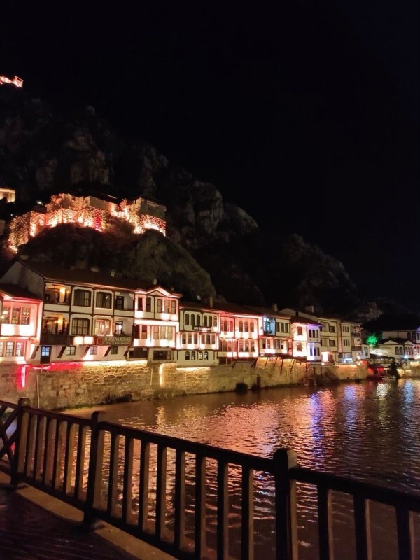 Memleketindemi yasıyosun yoksa farklı sehirdemi?