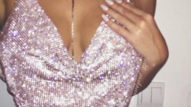 Işıltılı giysiler size göre mi, yoksa yok mu?