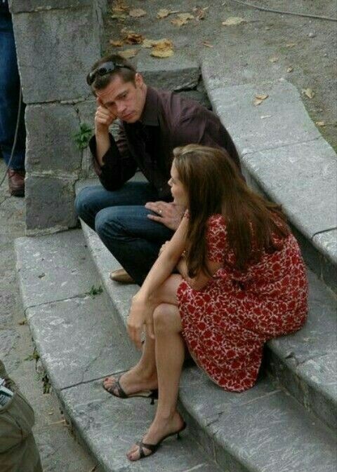 Karşı cinse ilk adımı atmak için neyi beklersiniz?