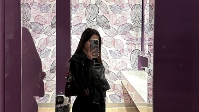 Bugün bir gelinlik ajansında model olarak görüşme yaptım alınırmıyım acaba denemek istiyorum bu sektörü?