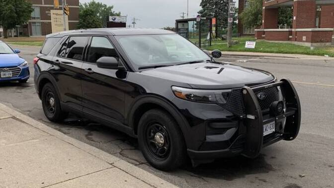 Bir arabanın sivil polis arabası olup olmadığını anlayabiliyor musunuz?