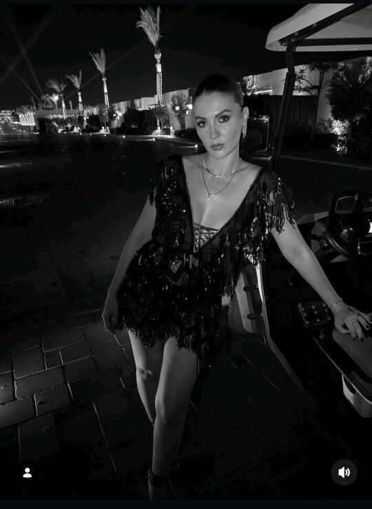 Sevgiliniz İnstagramda böyle bir fotoğraf paylaşsa tepkiniz ne olur ?