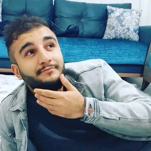 Kızlarla konuşunca beş dk sonra engel atıyorlar ya da yazmiyorlar sebebi ne?