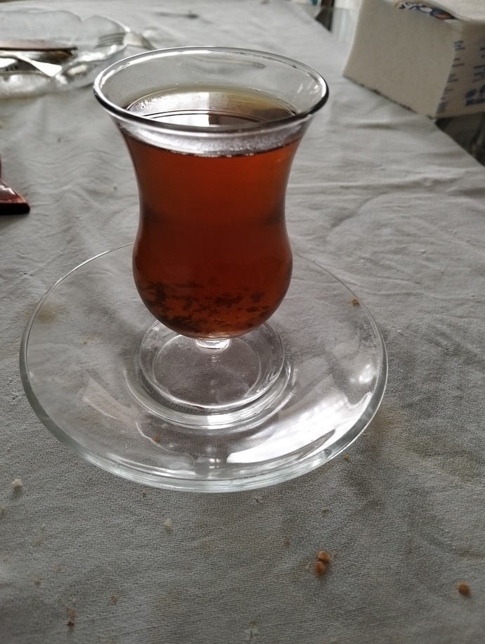 Size çayla olan aşkımı anlatamam ama gösterebilirim?