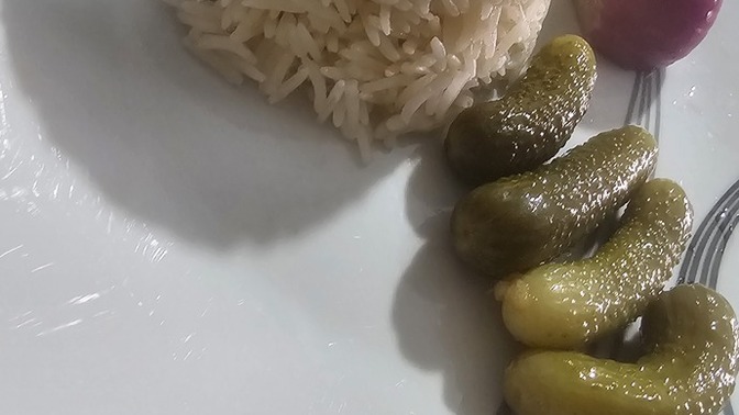 Turşu hangi yemeğin yanında güzel gider?