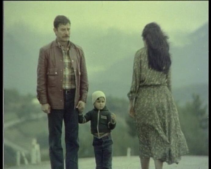 İlişkinin temeli güven midir sevgi midir?