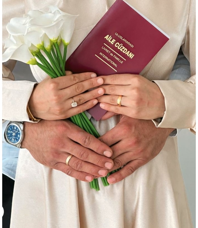 Evlenen mi daha mutlu evlenmeyen mi?