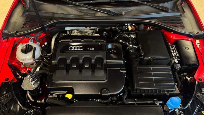 Arabanın motor kısmını temizliyormusunuz?