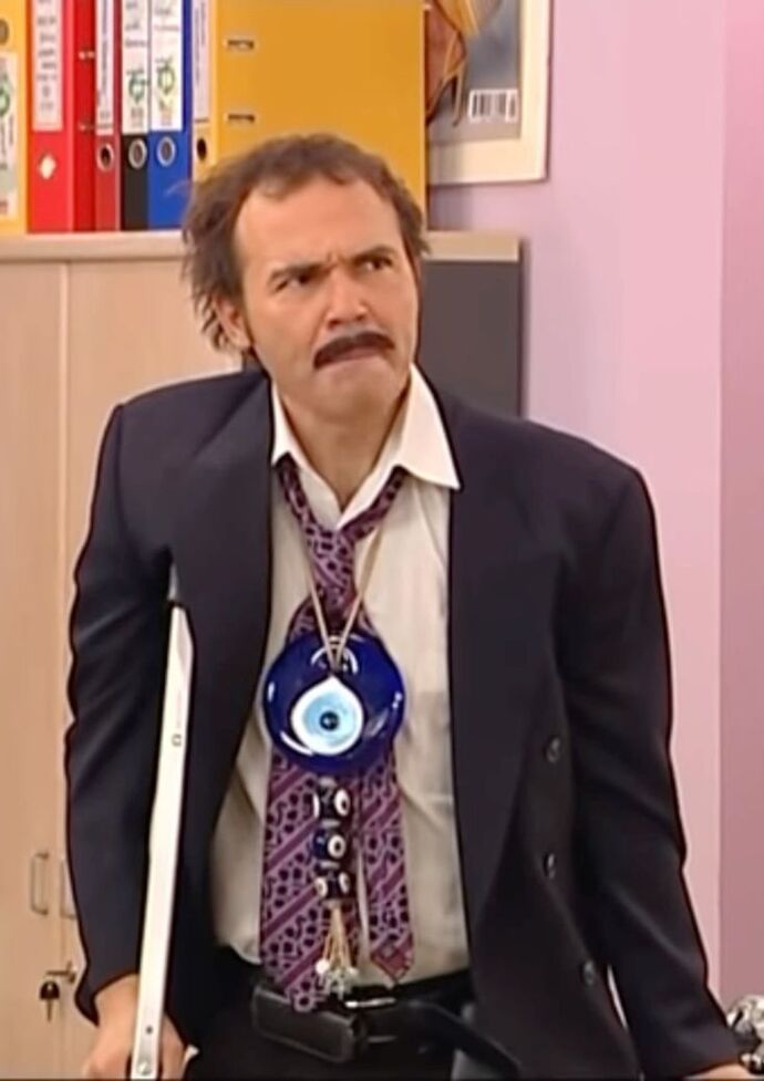 bu gün doktora gittim bir şey çıkmadı ama şimdi de boğazlarım ağrıyor ya.