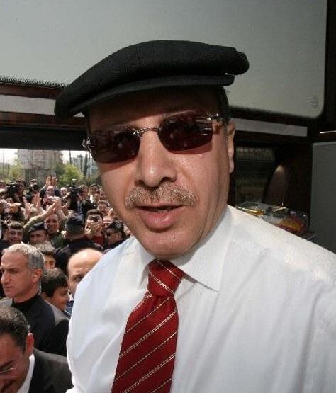 Sizce Recep Tayyip Erdoğan gibi mübarek bir insan gelecekte tekrar bu ülkenin başına geçermi ?