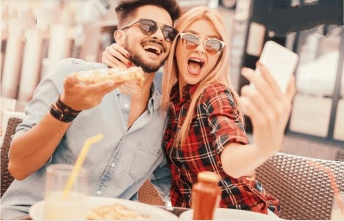 Karşı cins arkadaşınızın sosyal medyada diğer hemcinslerinizle ne kadar yakın olduğuyla ilgilenir misiniz?