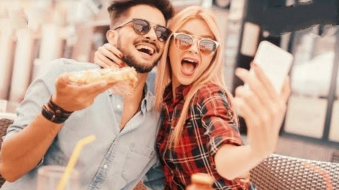 Karşı cins arkadaşınızın sosyal medyada diğer hemcinslerinizle ne kadar yakın olduğuyla ilgilenir misiniz?