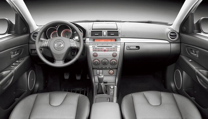 Mazda 3 nasıl otomobil sizce alınır mı?
