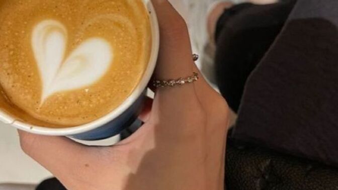 Millet sevgilisi ile el ele gezerken ben kahve ile dolanıyorum ortalık da nasıl ama😀?