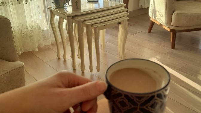Türk kahvesi başağrıma fayda etmedi nescafesiz olmaz illa nescafe içecem sizdede alişkanlik yapiyor mu?