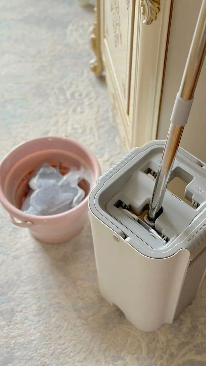 Çamaşır suyuyla evin altını siler misiniz?