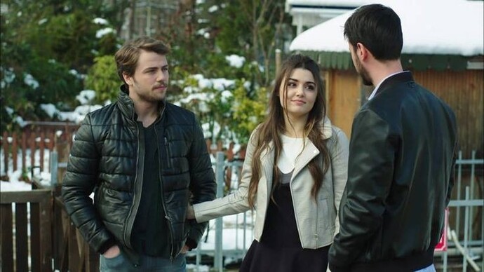 Sevgilinizin kıskançlığı sizi özel mi hissettirir, baskı altında mı hissettirir?