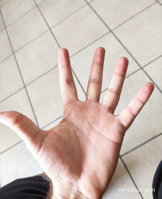 Günün sorusu.. Erkekler gibi kadınlar da karşı cinsin kalçalarına bakıyor mu?