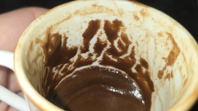 Falima bakabilecek kişi var mi?