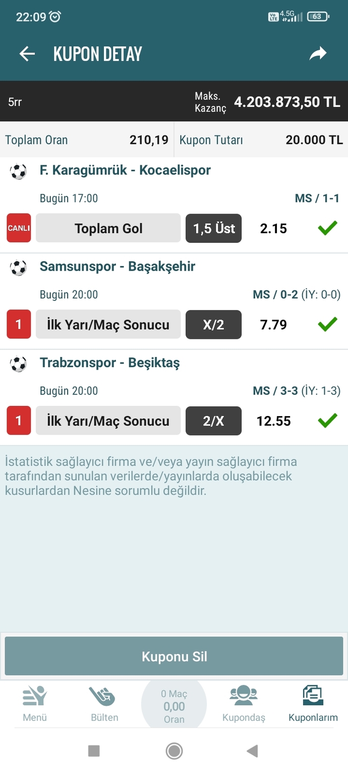 Aranızda futbol iddasi oynayan var mı?