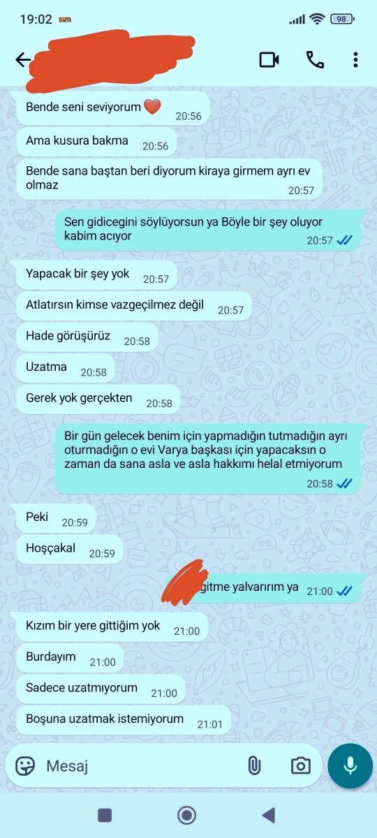 Nerde yanlış yapıyorum hiç bilmiyorum bu ilişki konusunda ne yaptıysam olmadı vazgeçiremedim seven bir insan bence herşeyi yapar?
