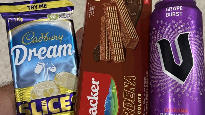 Gün içerisinde atıştırmalık olarak ne yersiniz?