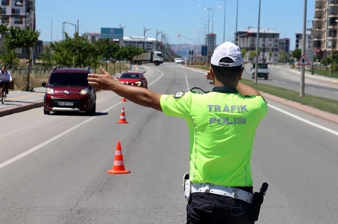En ilginç hangi trafik cezası aldınız?