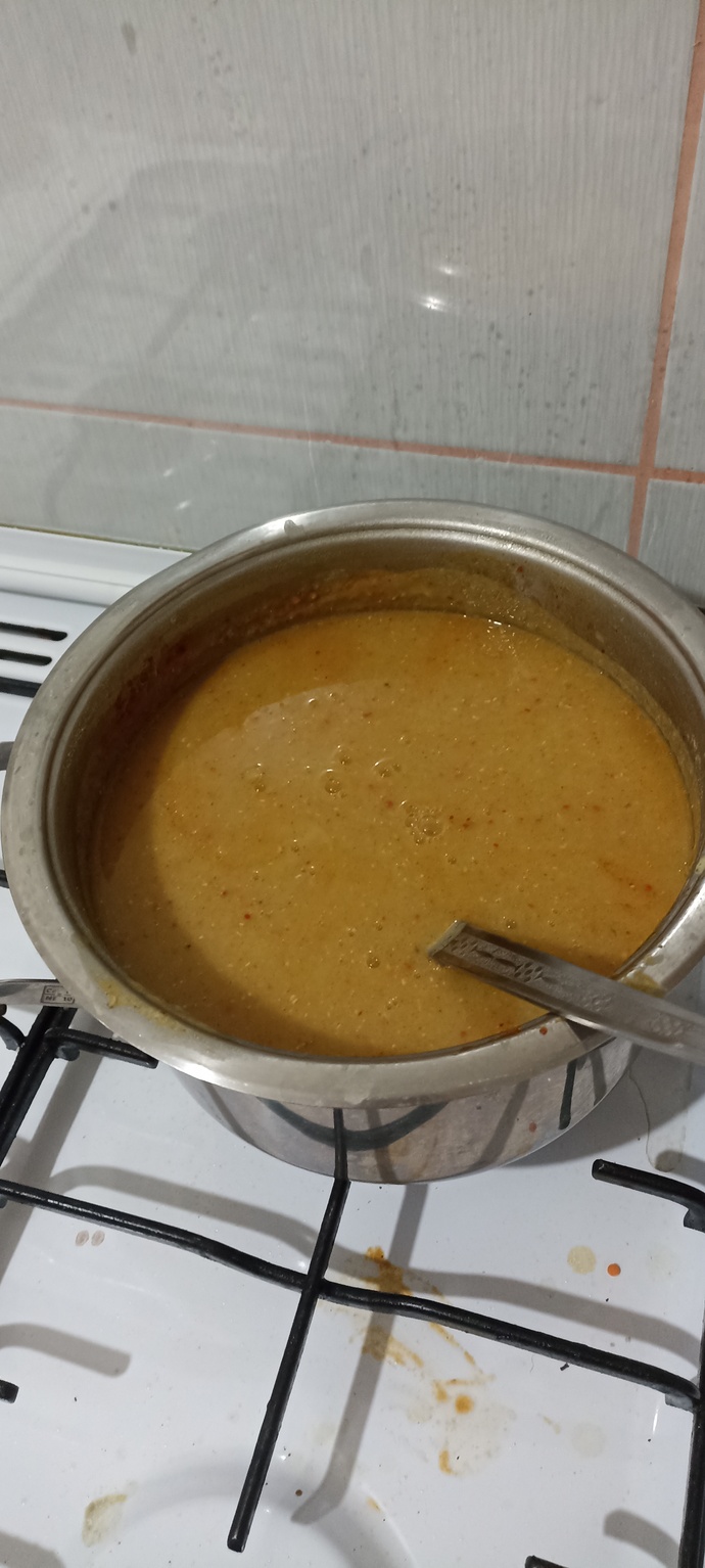 Mercimekli çorba ve sarmaici yer misiniz?