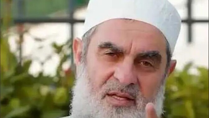 6 yaşında evlenir diyen ders mi vericekmis?