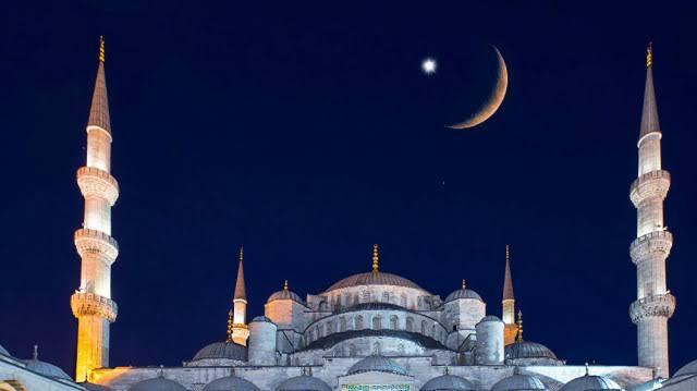 Recep ayına girdik,3 aylar başlangıcı kimler oruca niyetli, sahur yapanlar oldu mu bakalım?