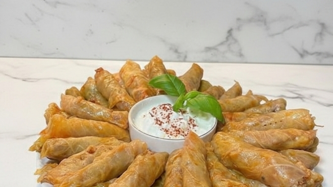 Lahana sarması mı yoksa yaprak sarma mı?
