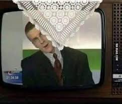 Herkes çam ağacı 🌲 süslerken ben kalorifer süslüyorum sizce bu akıl işi mi?