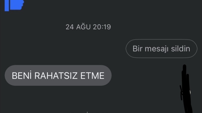 Eski sevgilim engelimi açmiş yazmam yanlış mi?