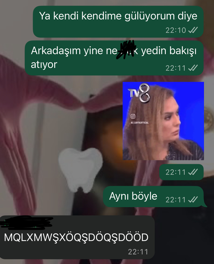 Kendi kendinize gülüyor musunuz?