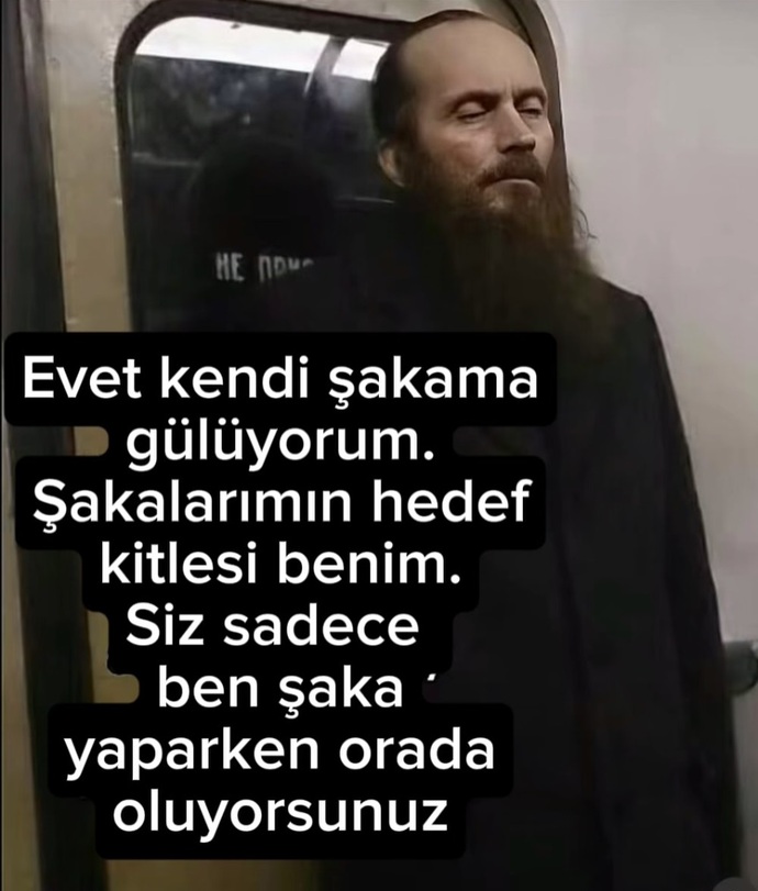 Kendi kendinize gülüyor musunuz?
