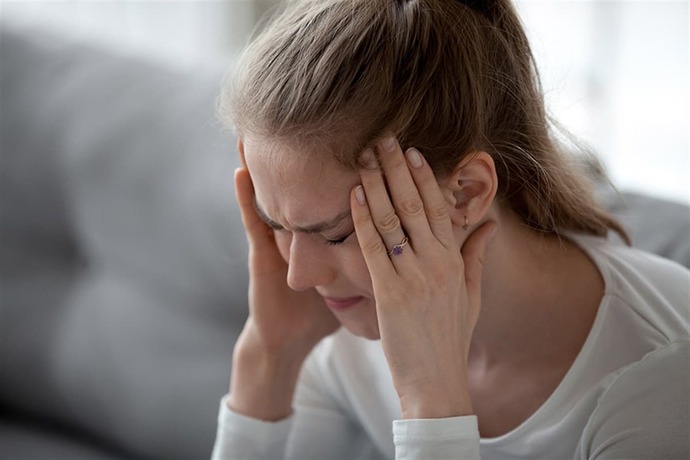 Her gün mide bulantısı mı yoksa her gün baş ağrısı mı?