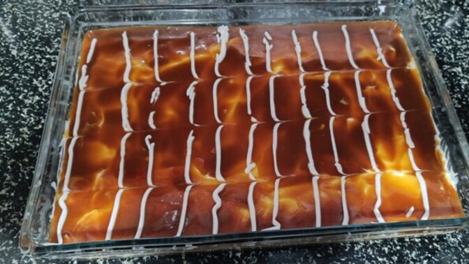 Trileçe yaptım. Yarına kadar üzerinde ki karamel sos katılaşır mı sizce 😢?