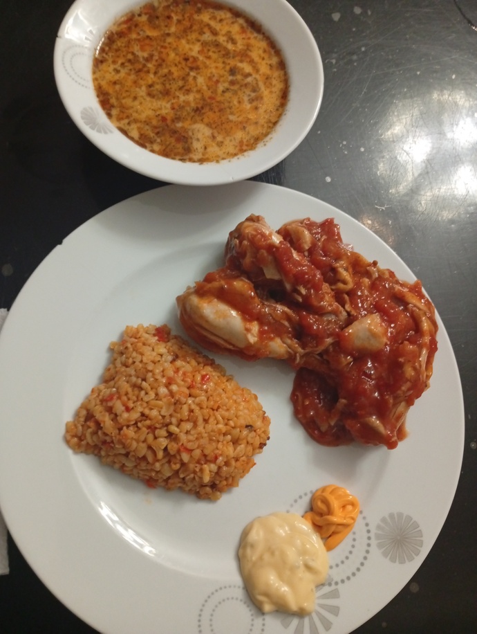 Tavuk sote ve meyhane pilavı sever misiniz?