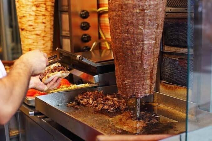 Et döner mi? Tavuk döner mi tercih edersiniz?