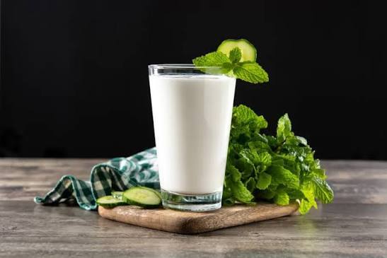 Ayranı nasıl seviyorsunuz : tuzlu ayran mı, tuzsuz ayran mı?