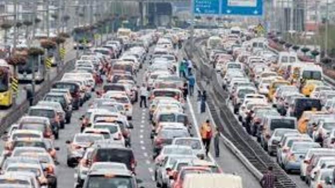 Trafikte kapalı veya tıkalı yolda neler yaparsınız?