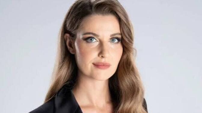 Ela rümeysa cebeci çok güzel de bir kadın değil neden erkekler onu daha çok beğeniyor?