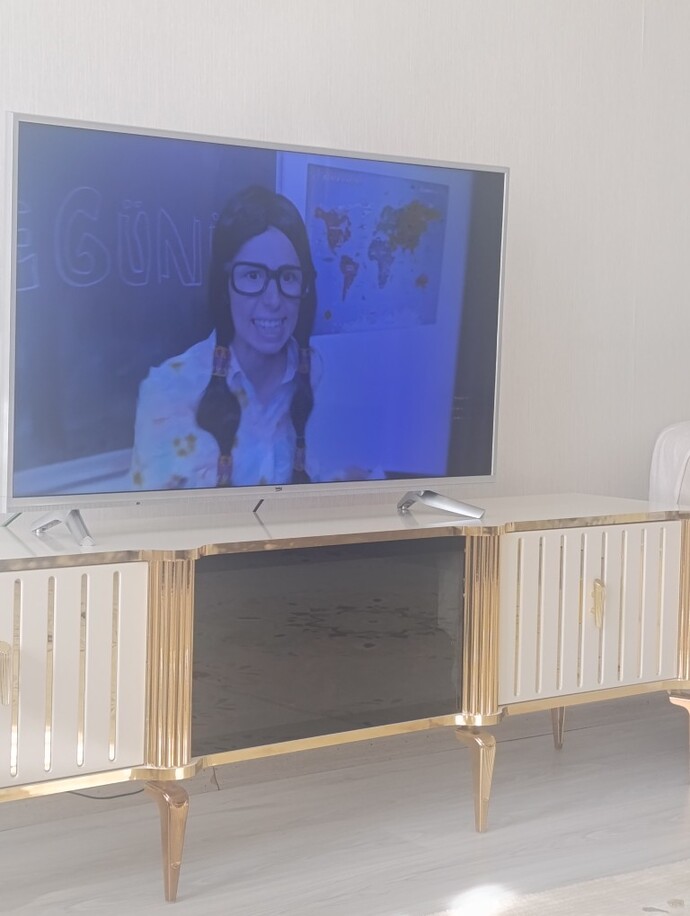 Şu an dinlemekte olduğunuz şarkı nedir?
