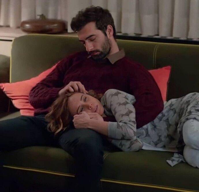 Bir dize yatmalı saç okşanmalı bir şey işte