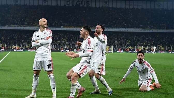 2025'in en çok derbi kazanan takımı Beşiktaş! Sizce Beşiktaş bu istatistiği 2026 yılında da sürdürebilecek mi?